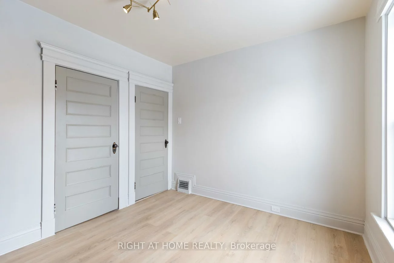 443, Ontario, Central Newmarket, Newmarket