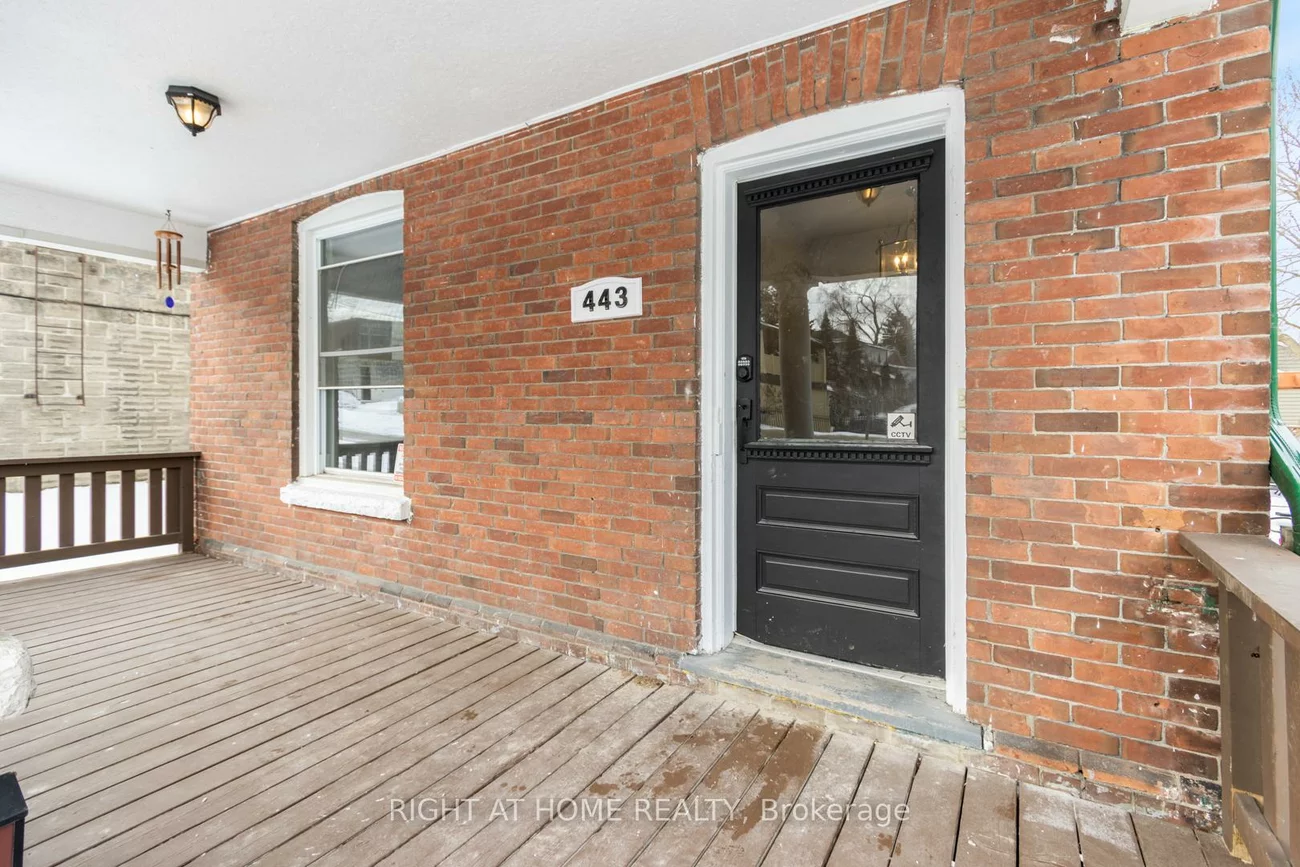 443, Ontario, Central Newmarket, Newmarket