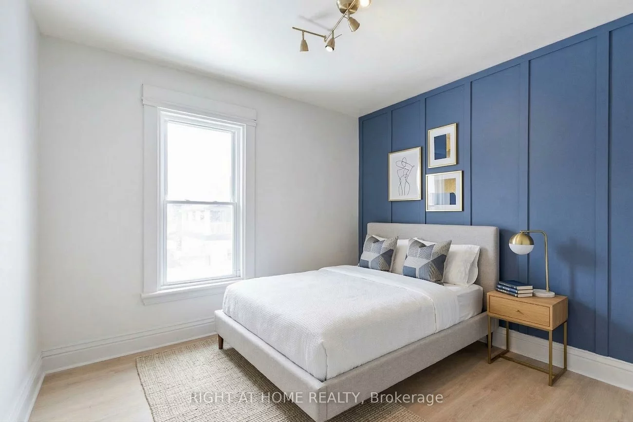 443, Ontario, Central Newmarket, Newmarket