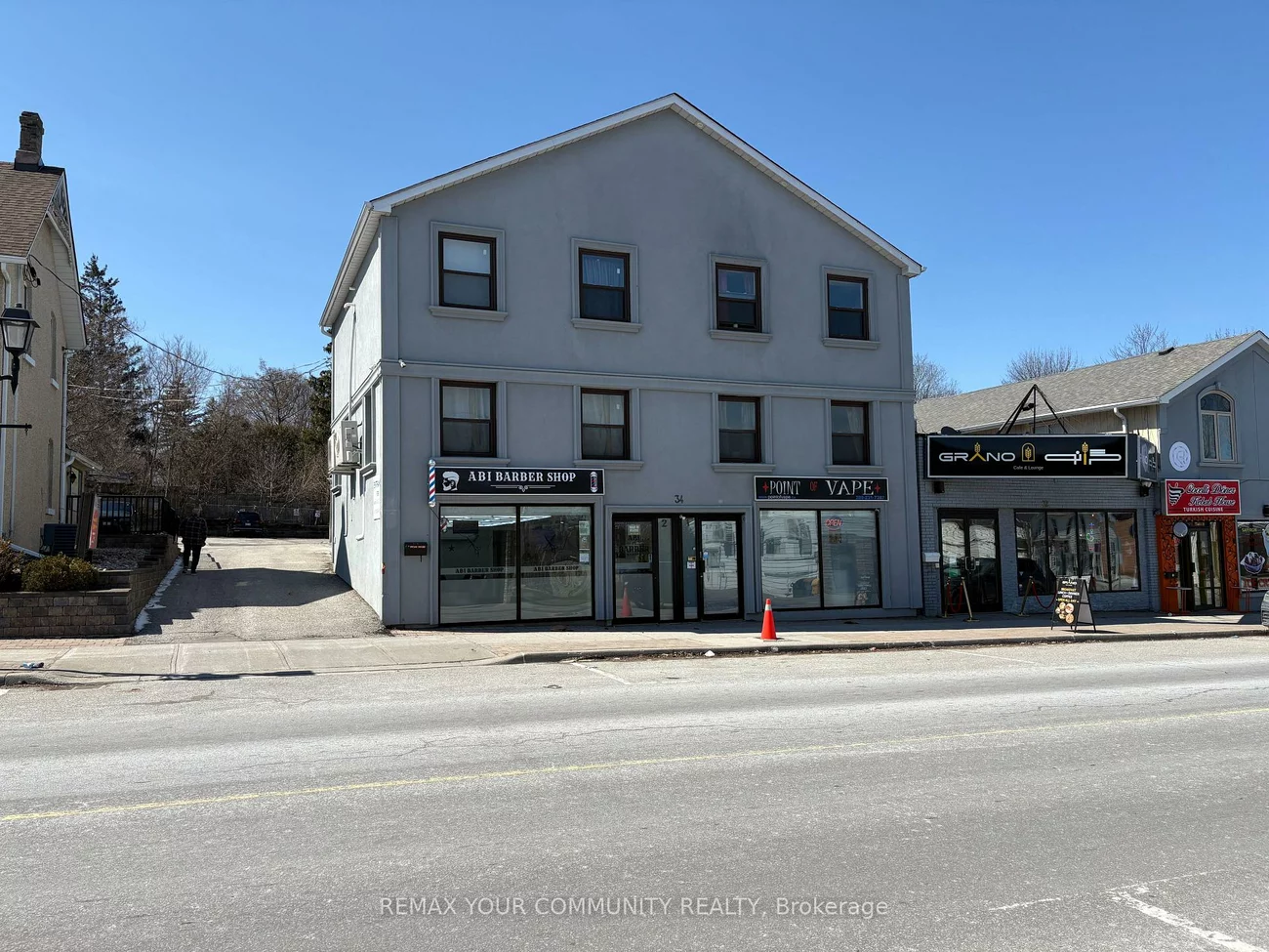 34, Main, Central Newmarket, Newmarket