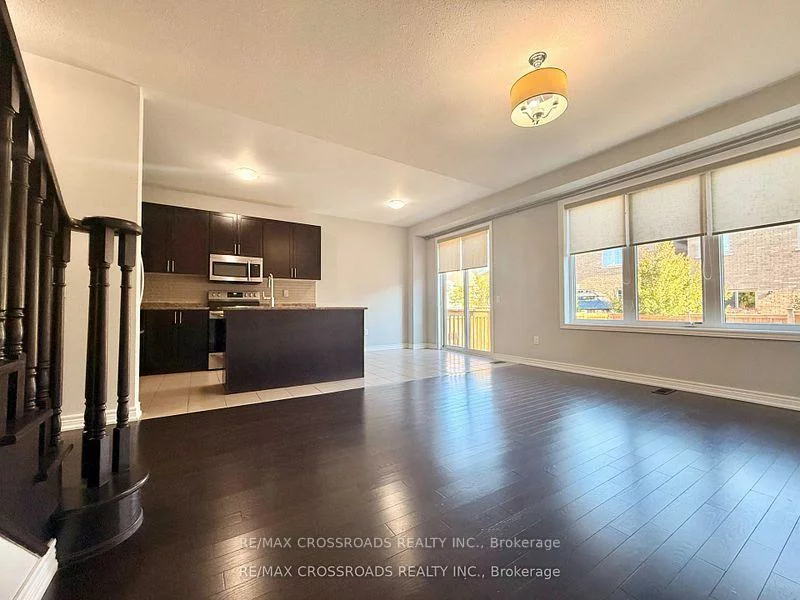 205, Laker, Woodland Hill, Newmarket