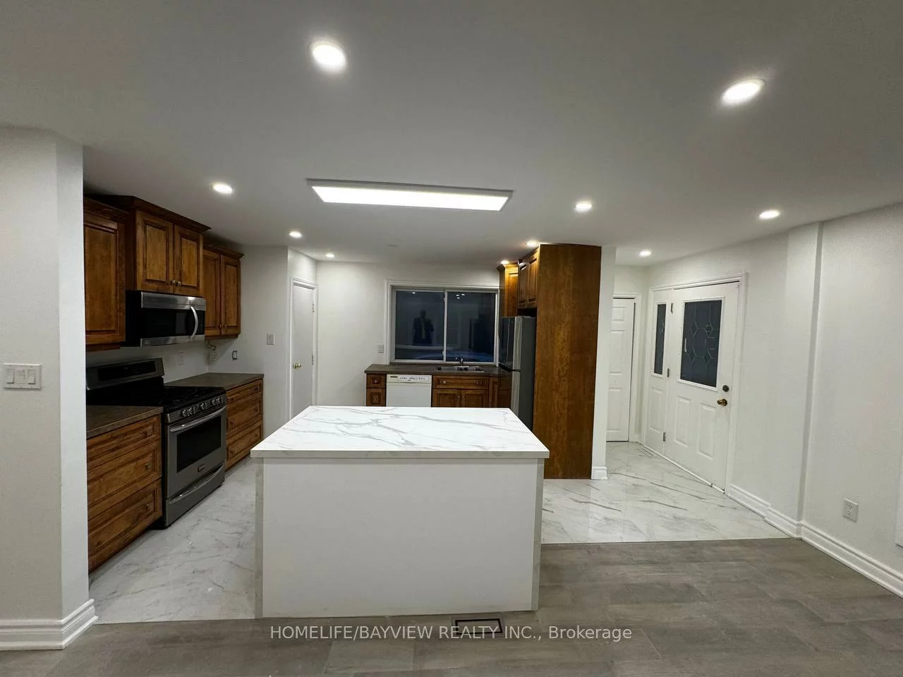 255, Penn, Bristol-London, Newmarket