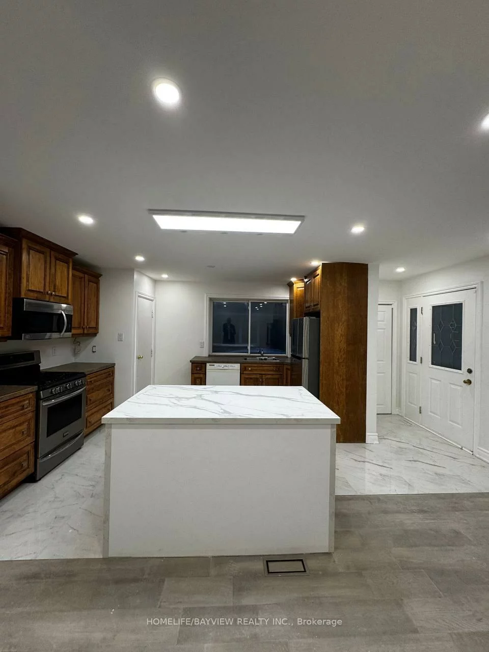 255, Penn, Bristol-London, Newmarket