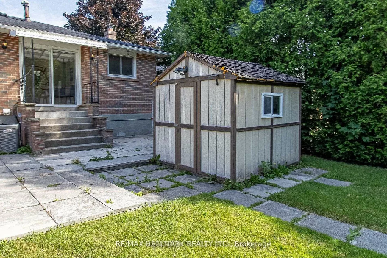 978, Wildwood, Gorham-College Manor, Newmarket