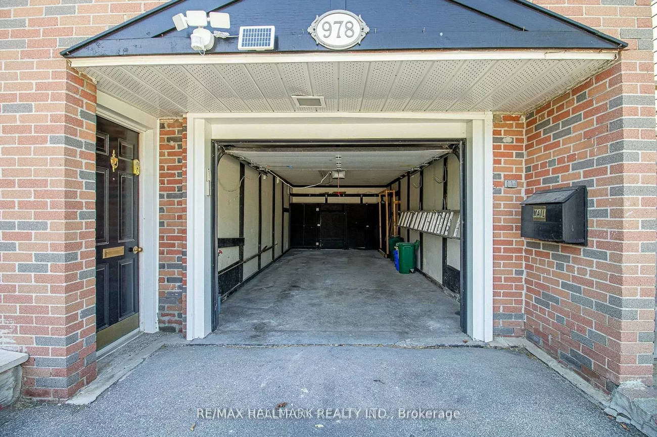 978, Wildwood, Gorham-College Manor, Newmarket