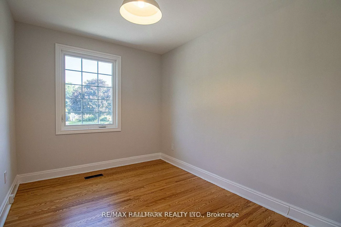 978, Wildwood, Gorham-College Manor, Newmarket