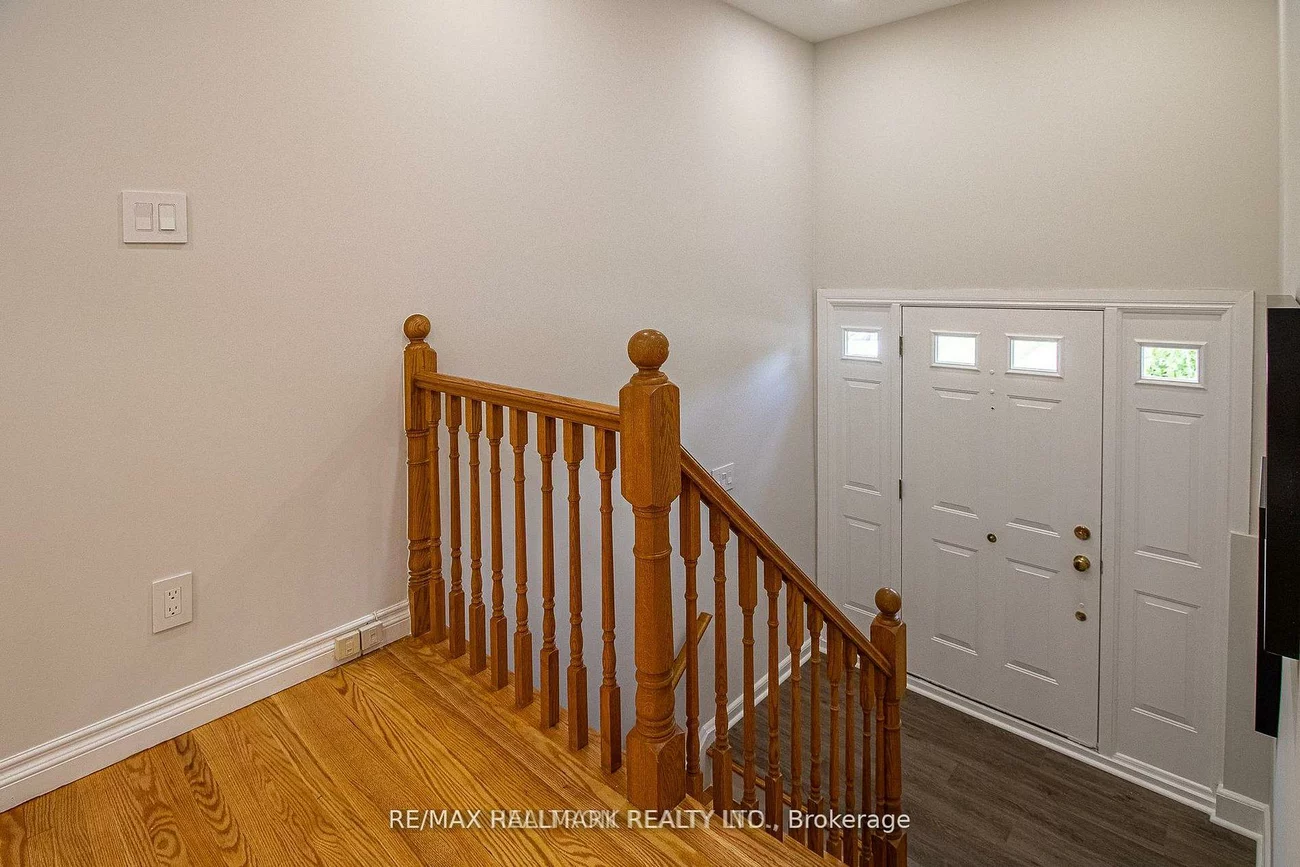 978, Wildwood, Gorham-College Manor, Newmarket