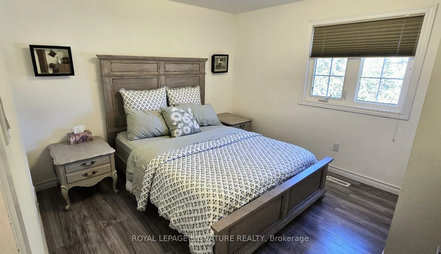 105, Ashton, Huron Heights-Leslie Valley, Newmarket