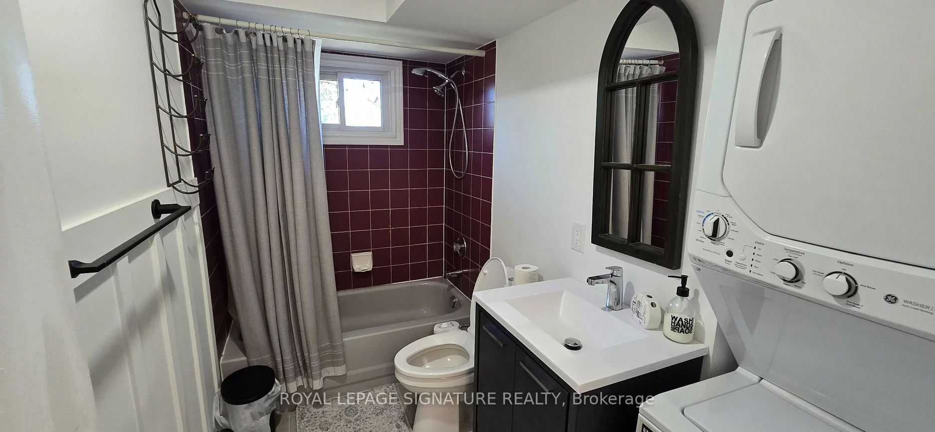 105, Ashton, Huron Heights-Leslie Valley, Newmarket