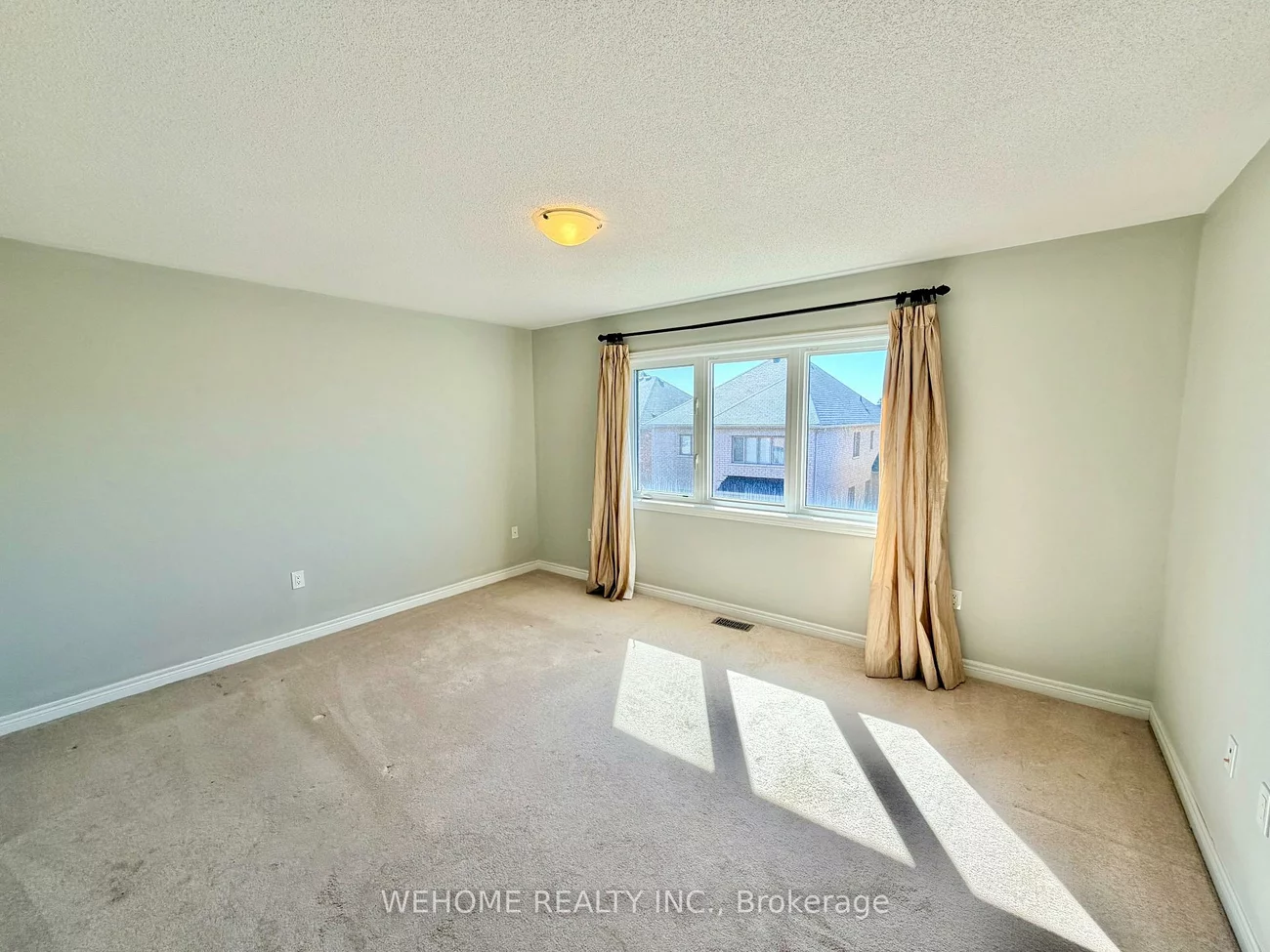 657, Sweetwater, Glenway Estates, Newmarket