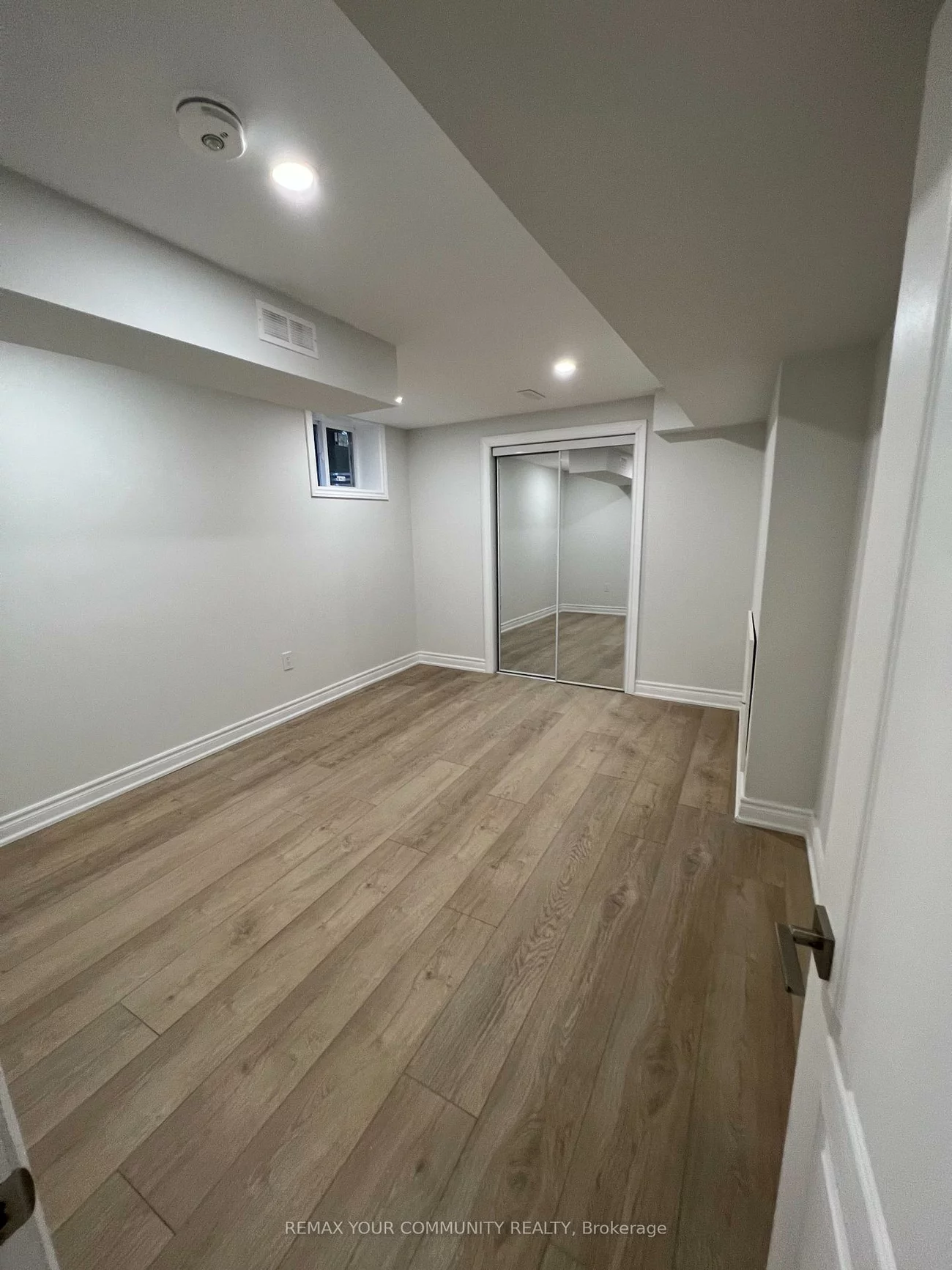 39, Nelson, Armitage, Newmarket