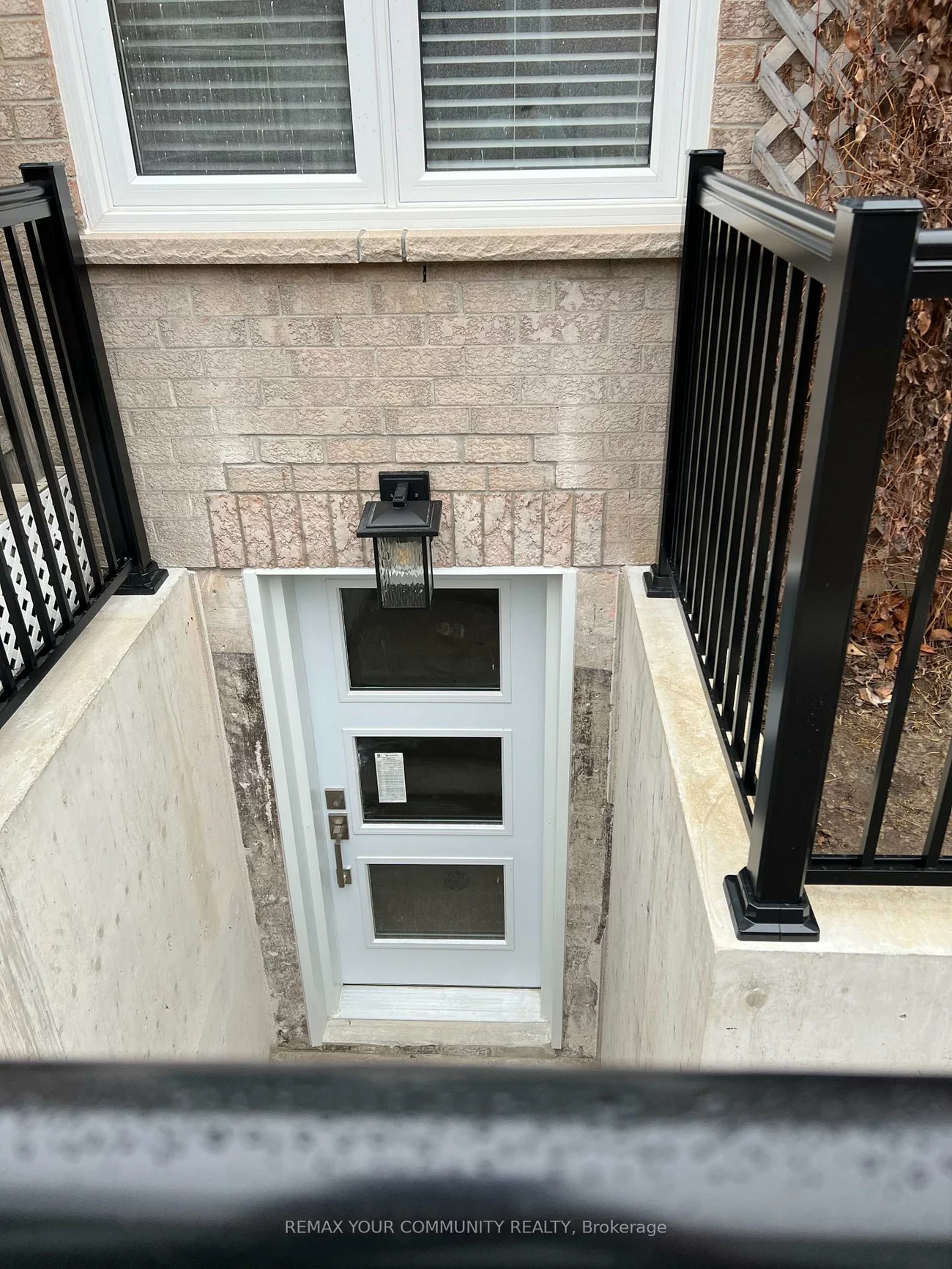 39, Nelson, Armitage, Newmarket