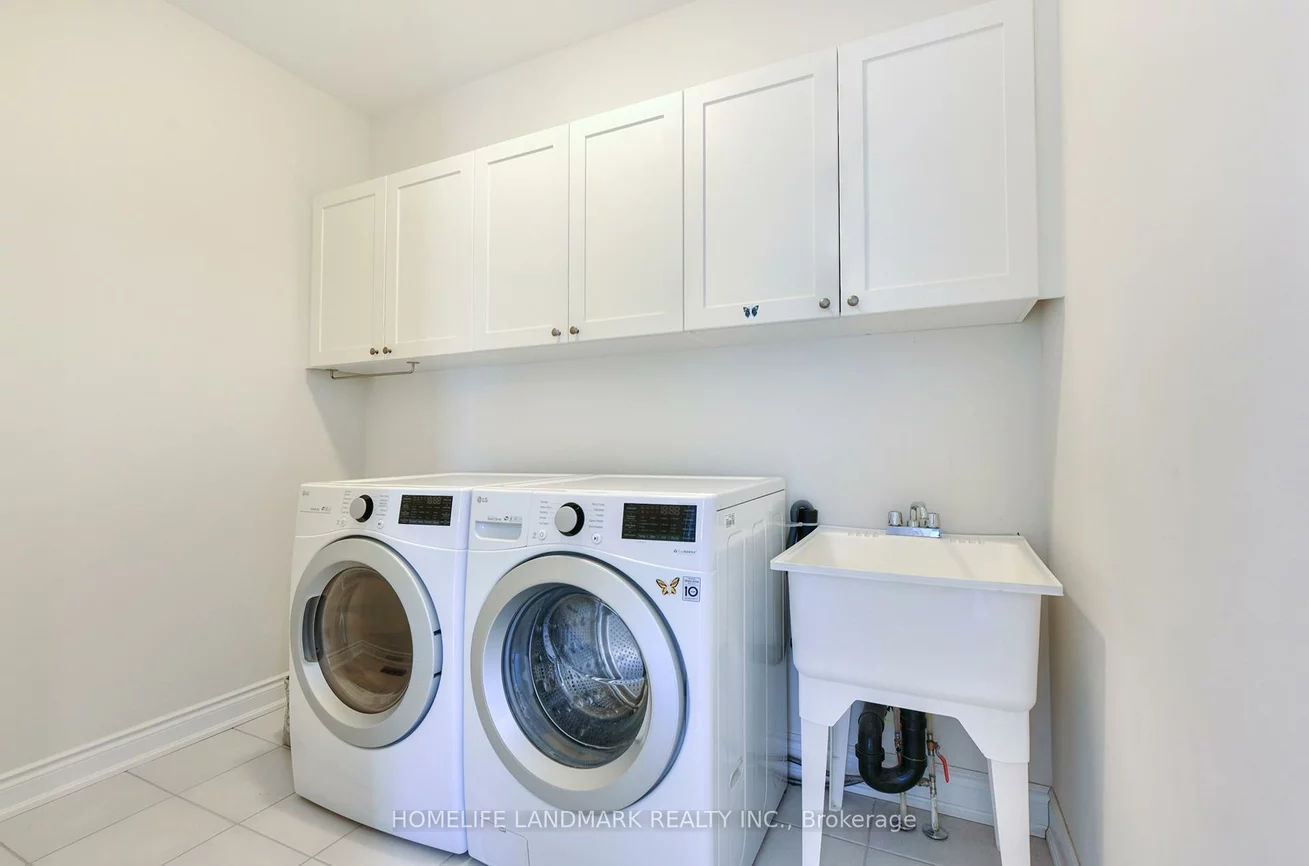 115, Mitchell, Glenway Estates, Newmarket