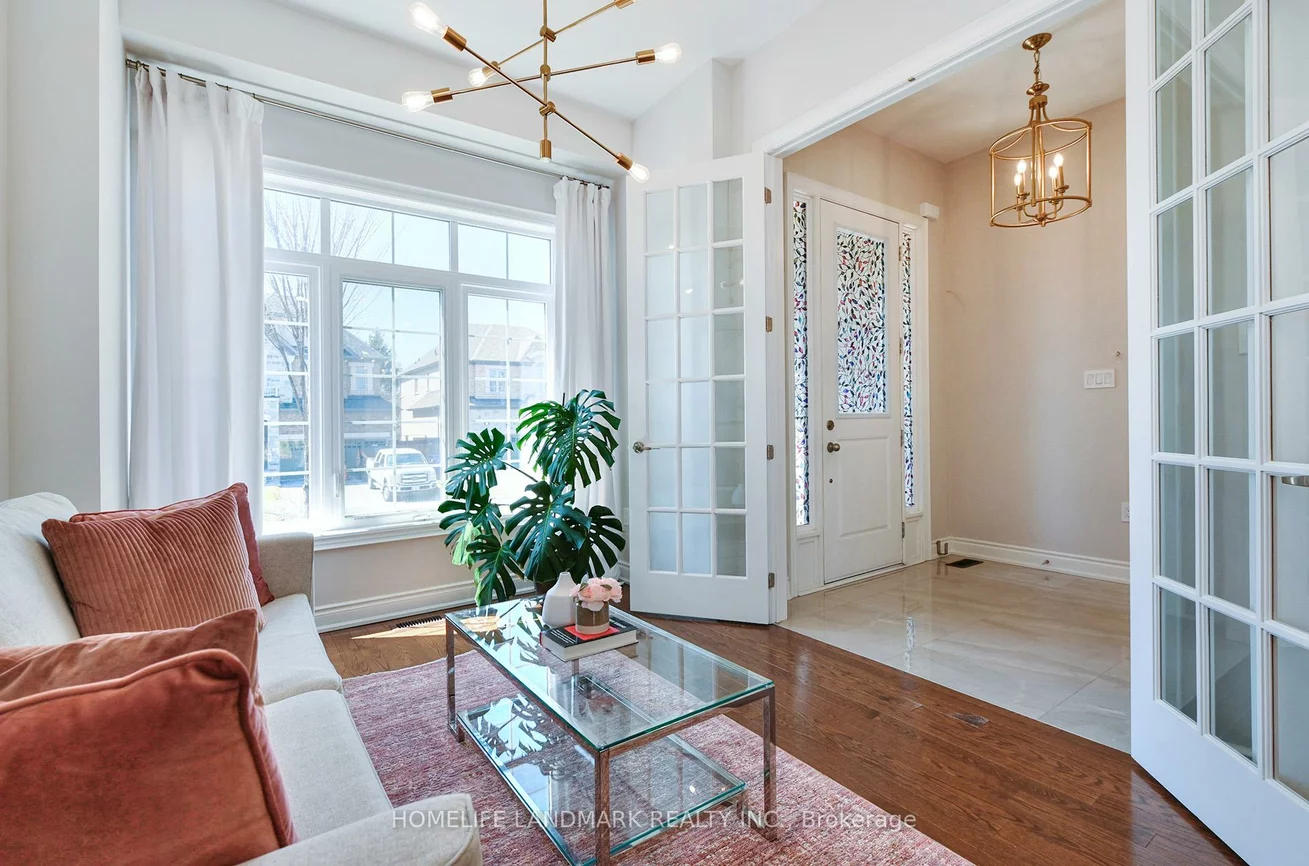 115, Mitchell, Glenway Estates, Newmarket