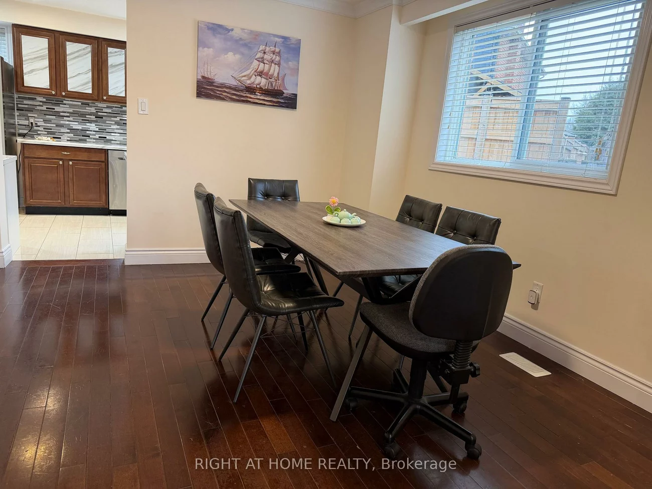 266, London, Bristol-London, Newmarket