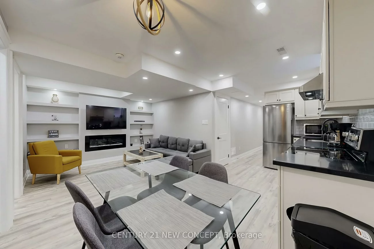 622, Sweetwater, Glenway Estates, Newmarket