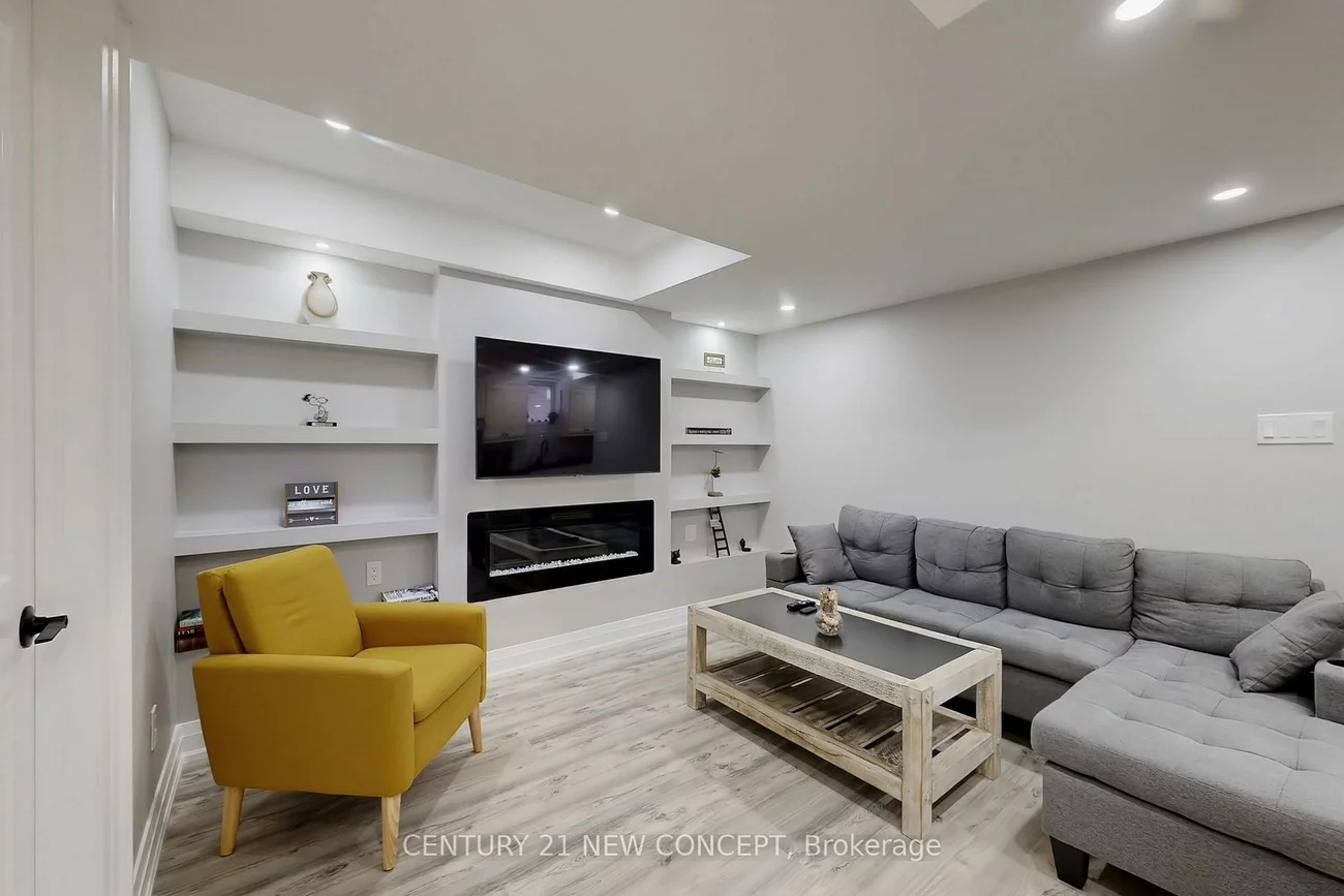 622, Sweetwater, Glenway Estates, Newmarket