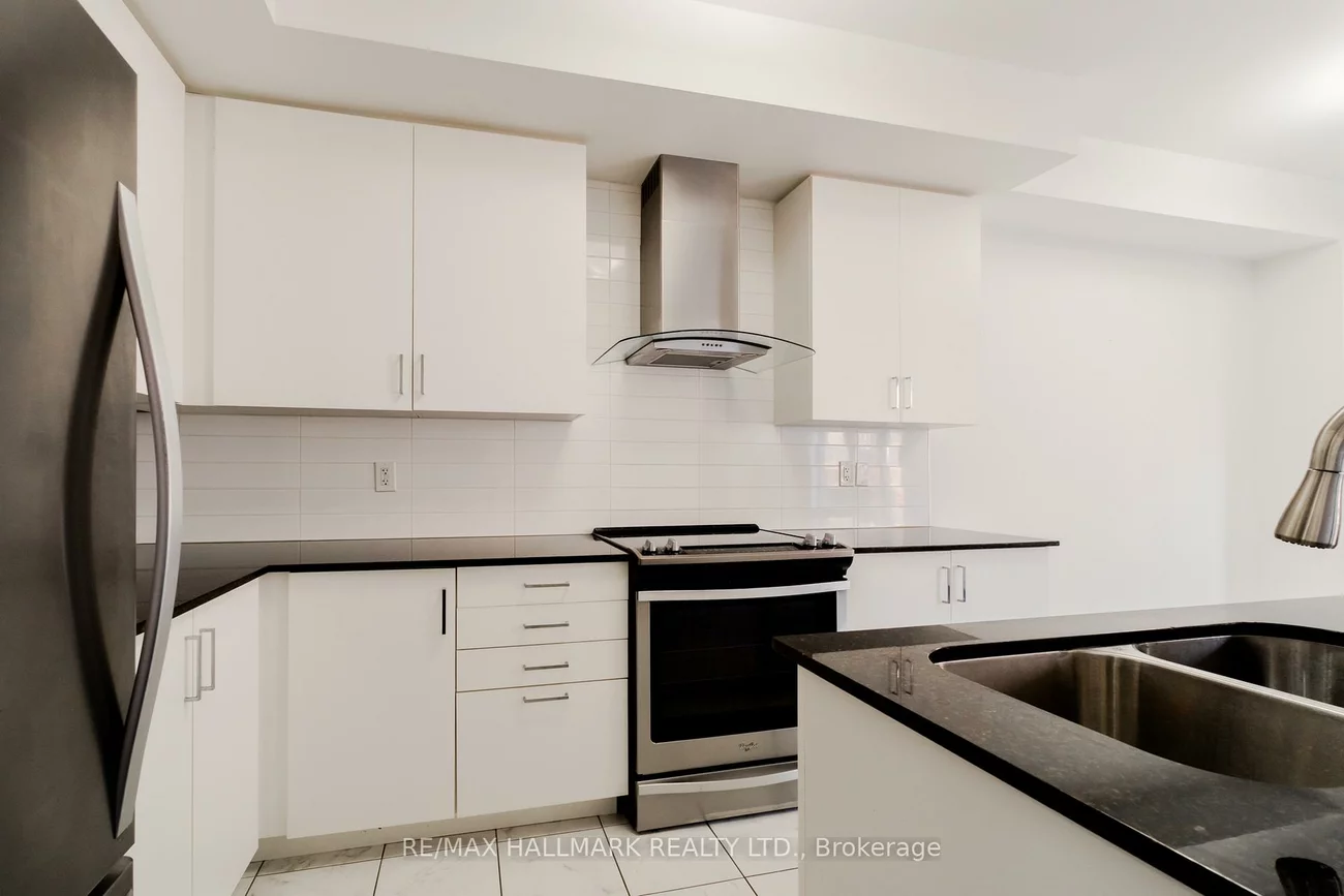 64, DUNDONALD, Glenway Estates, Newmarket