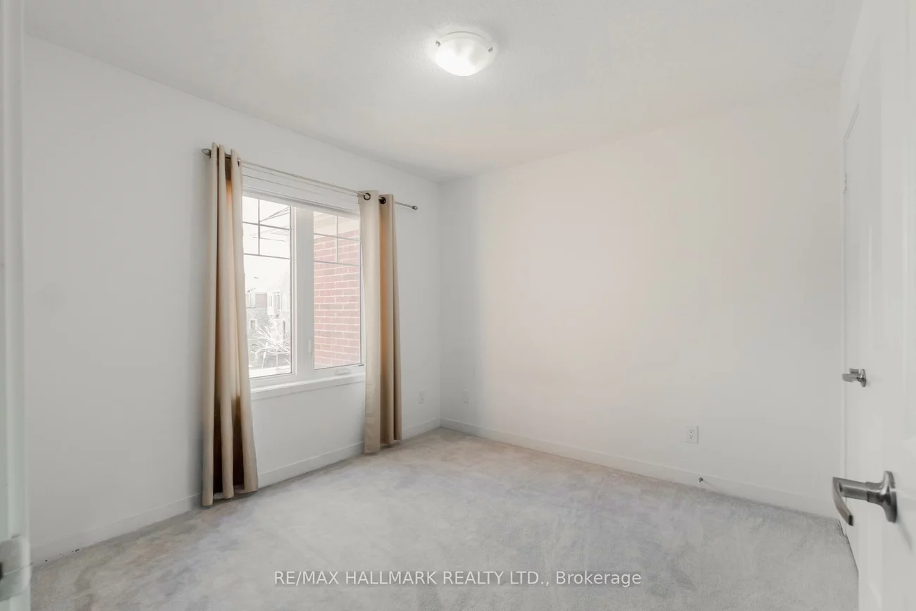 64, DUNDONALD, Glenway Estates, Newmarket