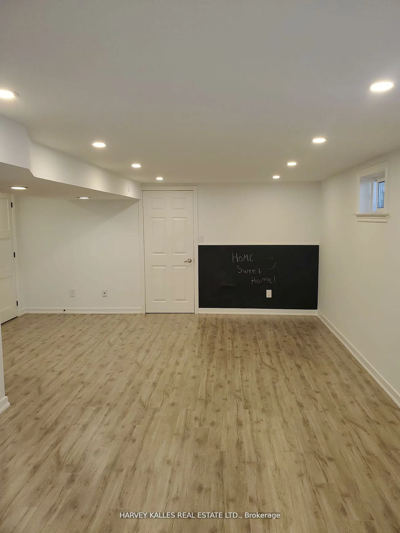 347, Ella, Central Newmarket, Newmarket