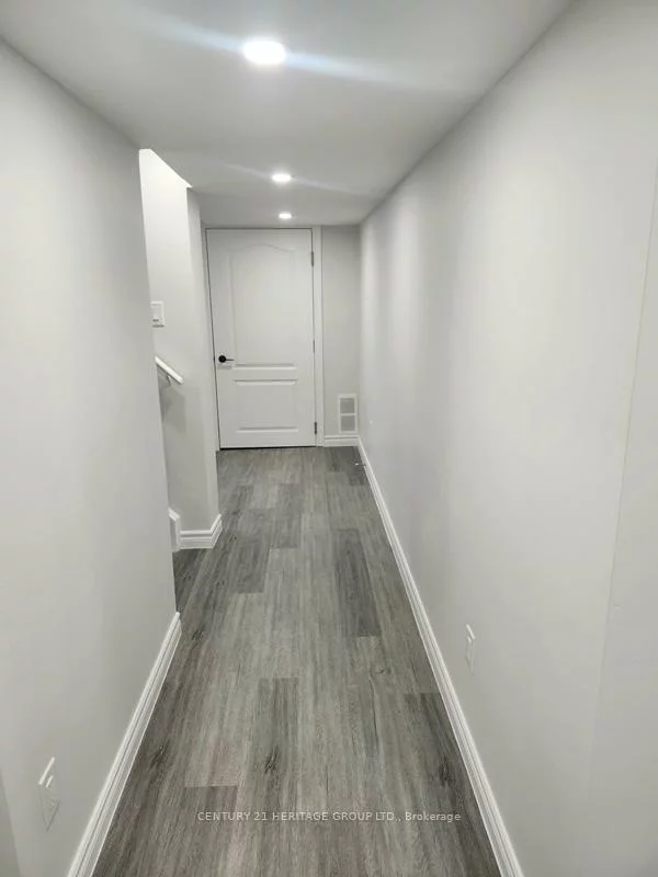 54, Gail Parks, Woodland Hill, Newmarket