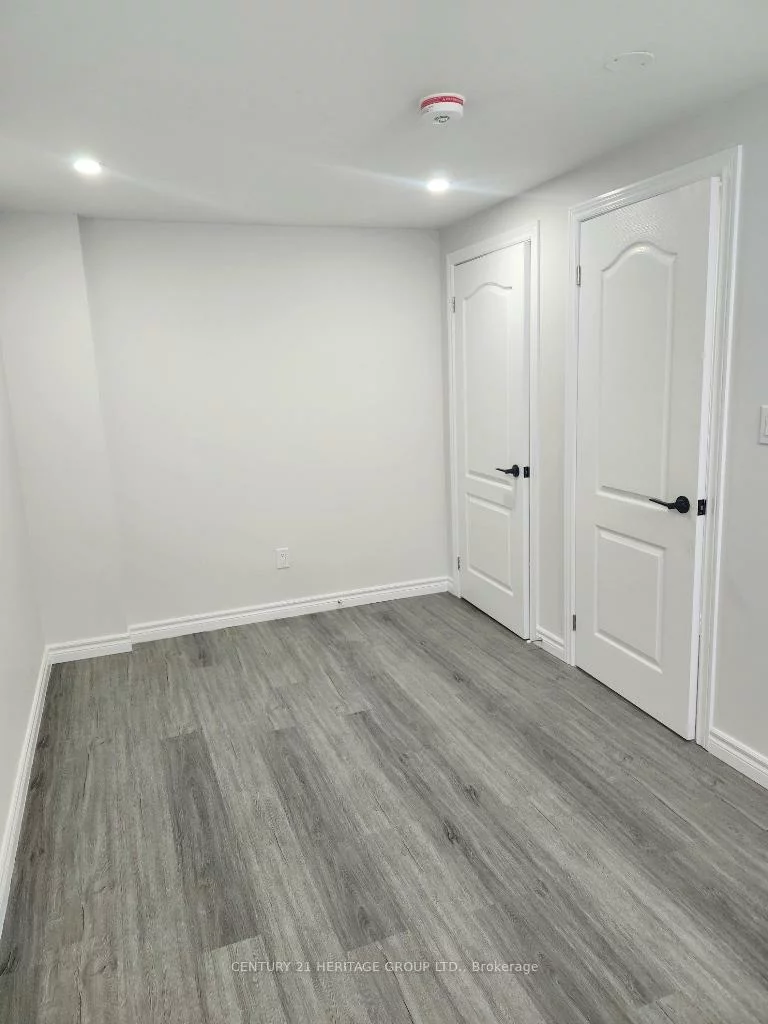 54, Gail Parks, Woodland Hill, Newmarket