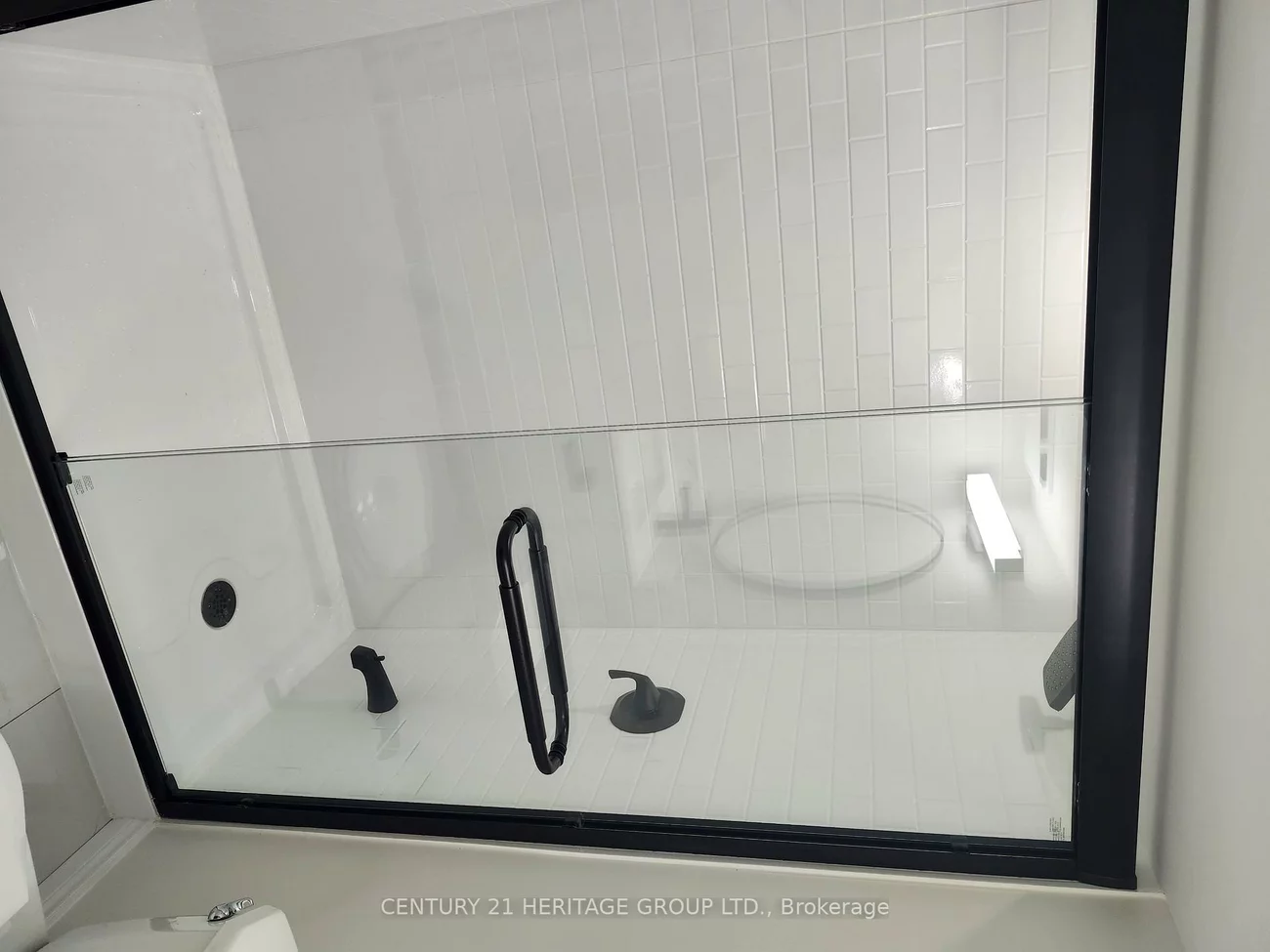 54, Gail Parks, Woodland Hill, Newmarket