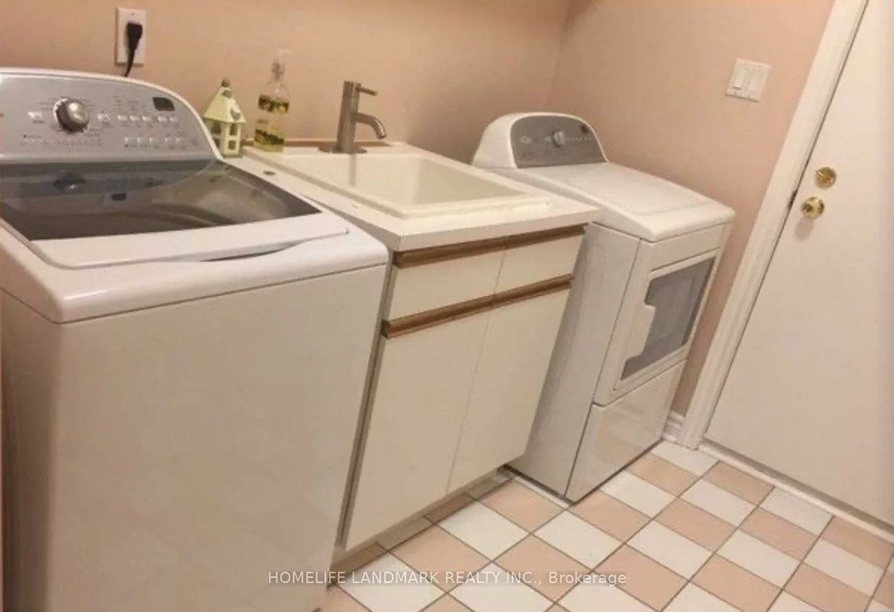 705, Gagnon, Stonehaven-Wyndham, Newmarket