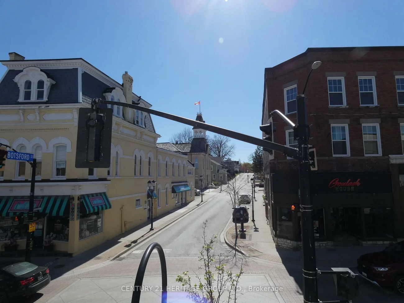 201, Main, Central Newmarket, Newmarket