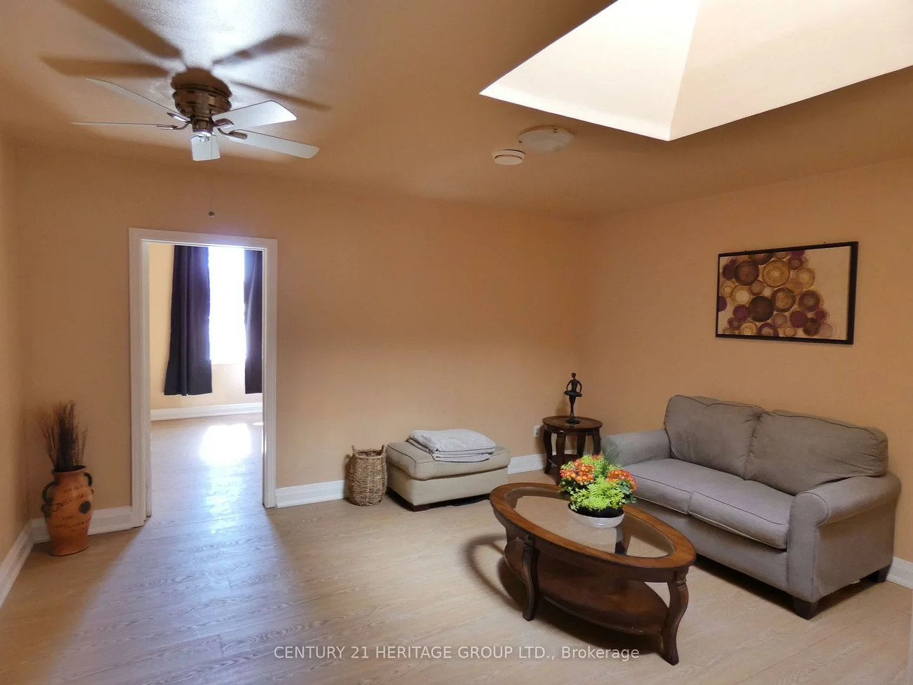 201, Main, Central Newmarket, Newmarket