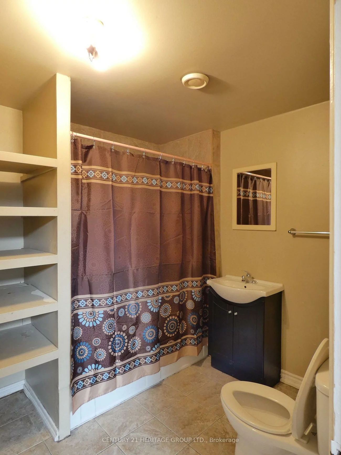 201, Main, Central Newmarket, Newmarket