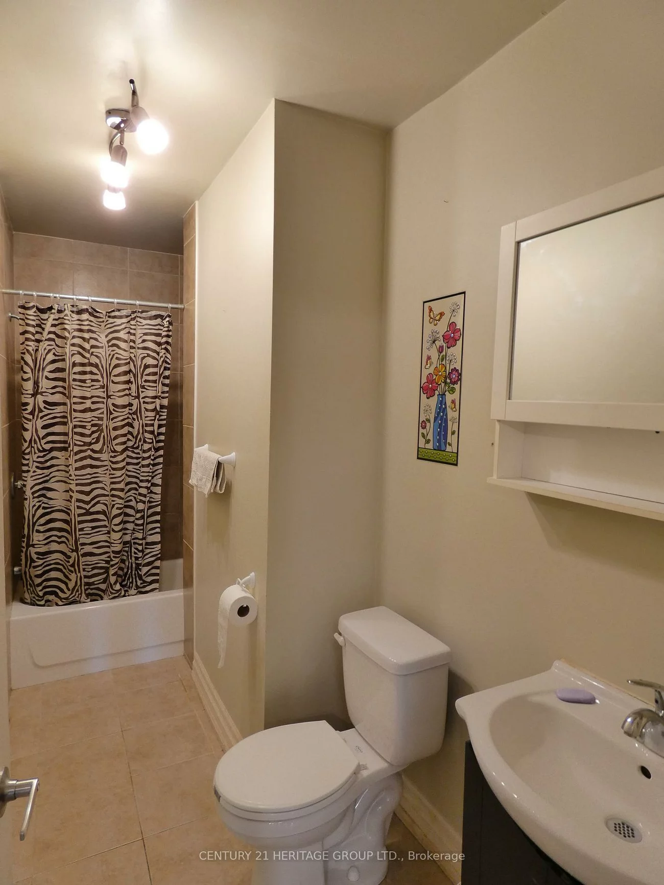 201, Main, Central Newmarket, Newmarket