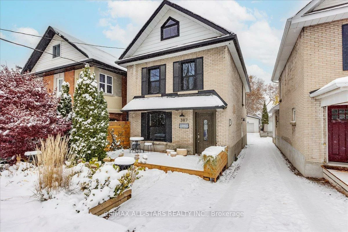 387, Ontario, Central Newmarket, Newmarket