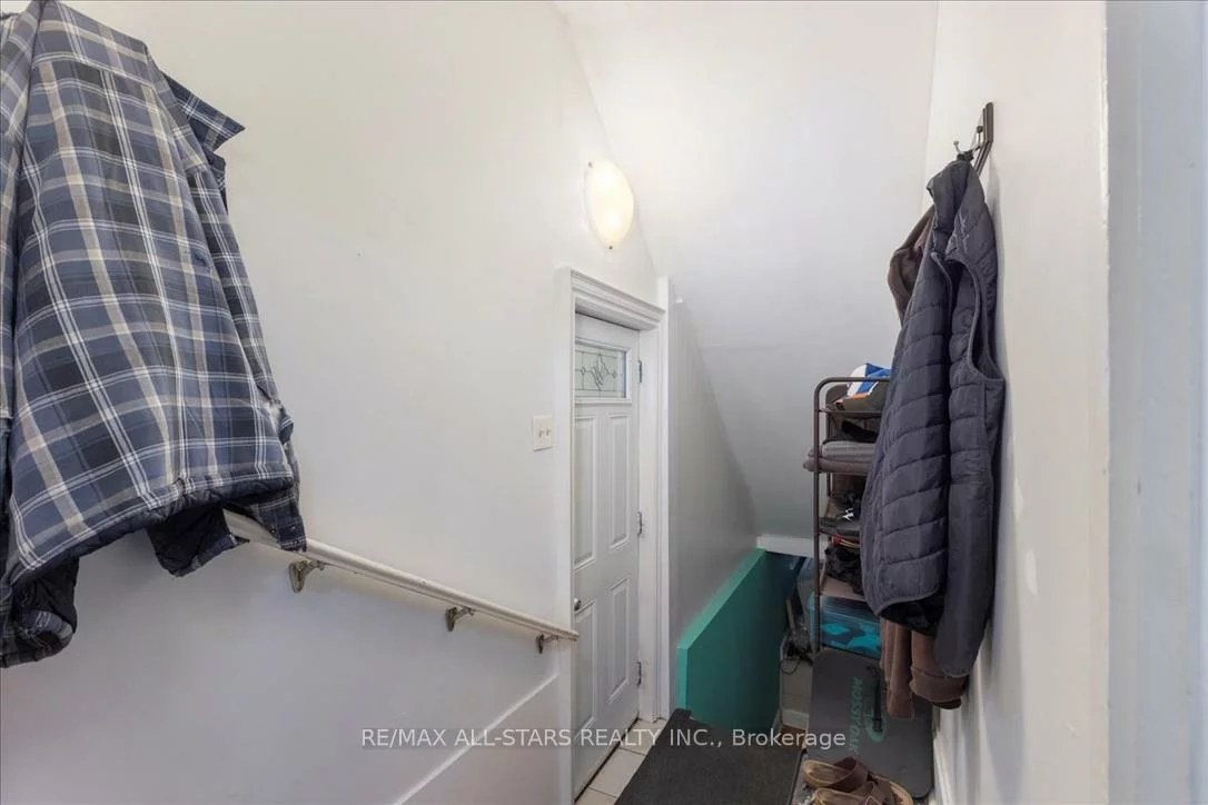 387, Ontario, Central Newmarket, Newmarket