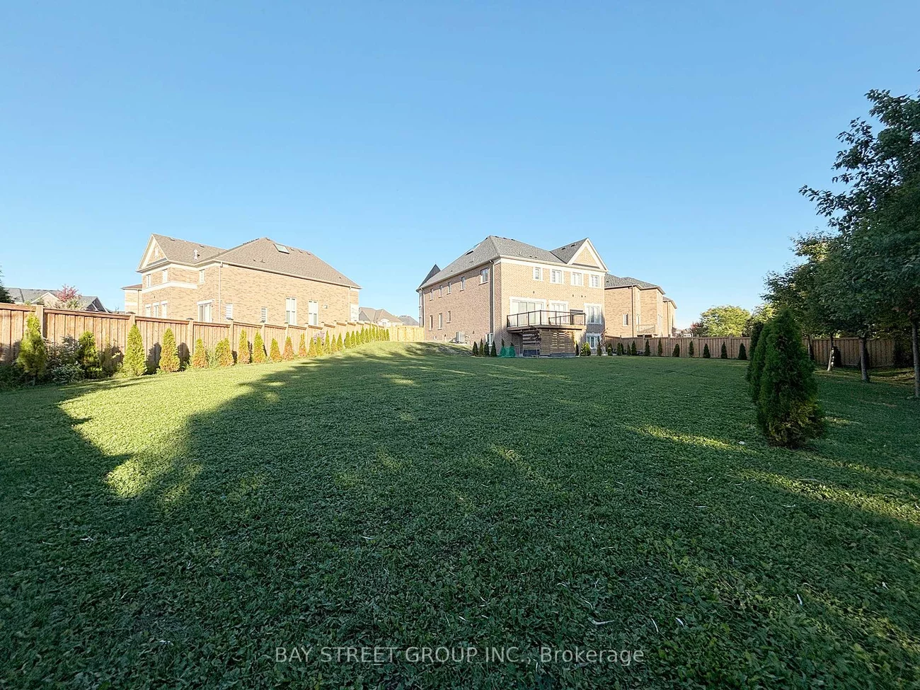 Bsmt 42, Brown, Glenway Estates, Newmarket