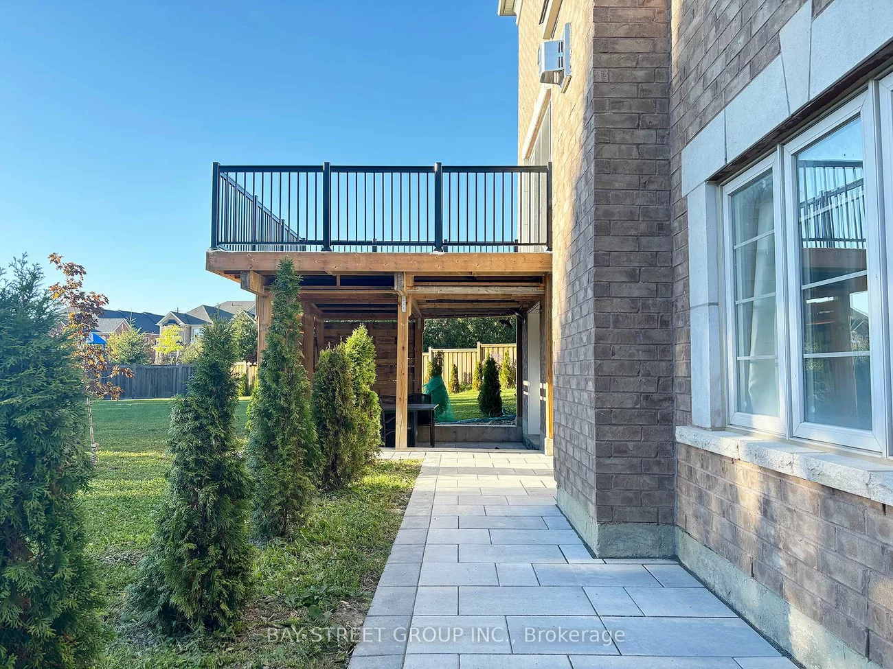 Bsmt 42, Brown, Glenway Estates, Newmarket
