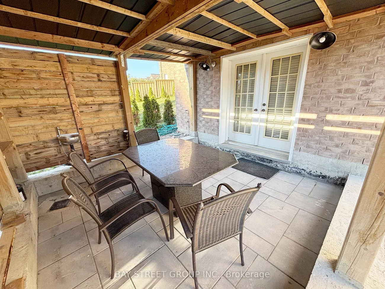 Bsmt 42, Brown, Glenway Estates, Newmarket