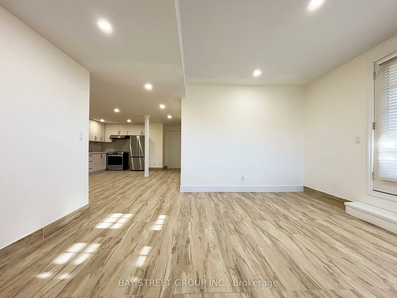Bsmt 42, Brown, Glenway Estates, Newmarket