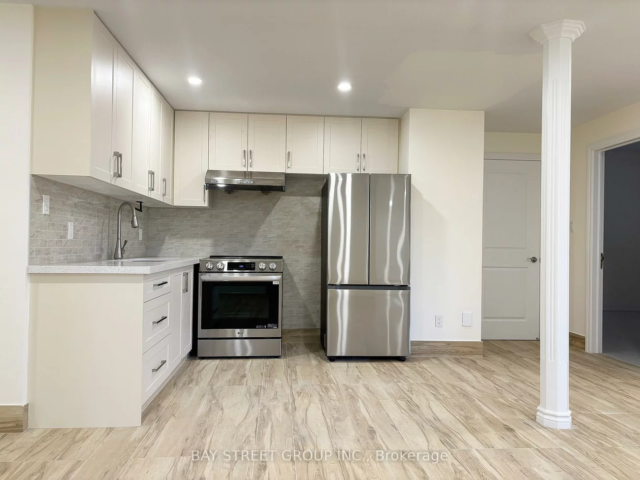 Bsmt 42, Brown, Glenway Estates, Newmarket