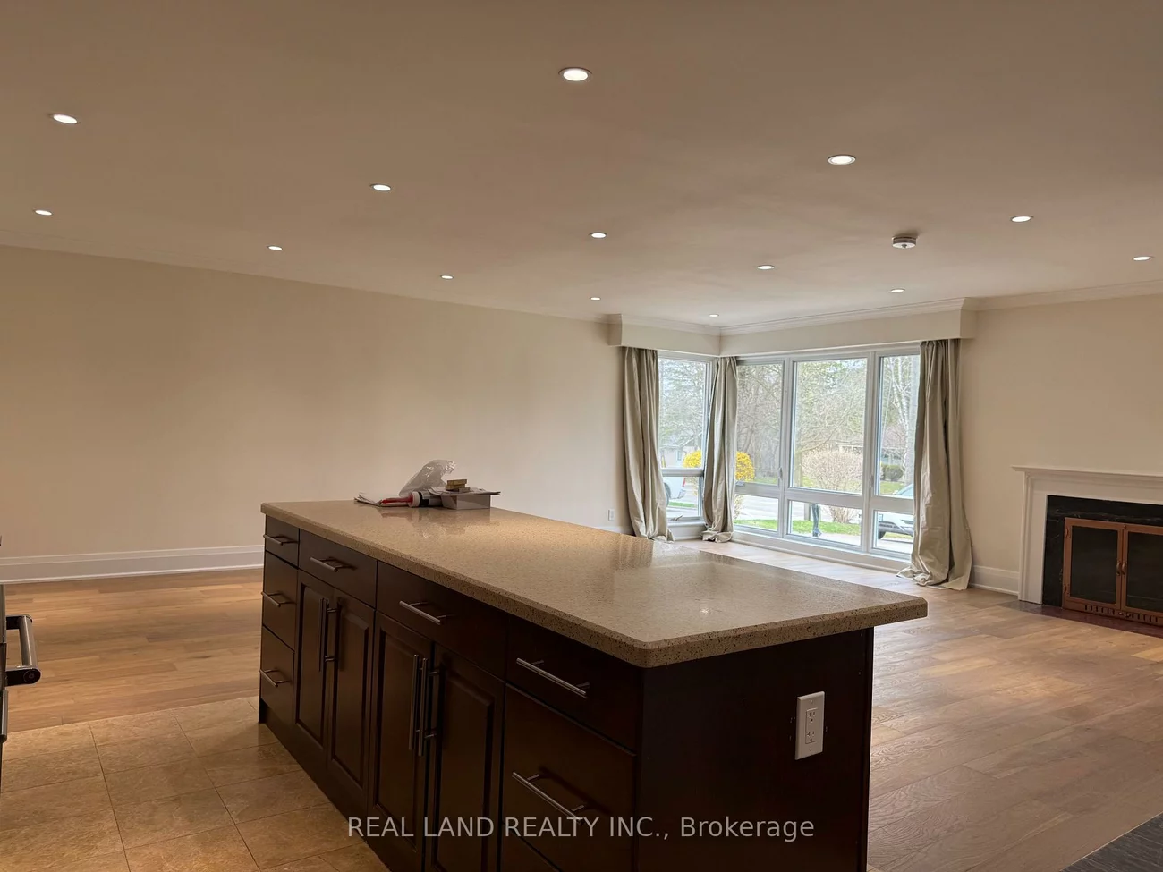 220, Millard, Central Newmarket, Newmarket