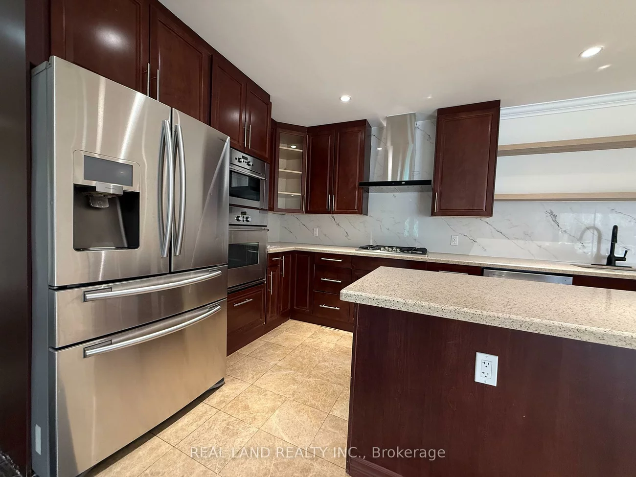 220, Millard, Central Newmarket, Newmarket