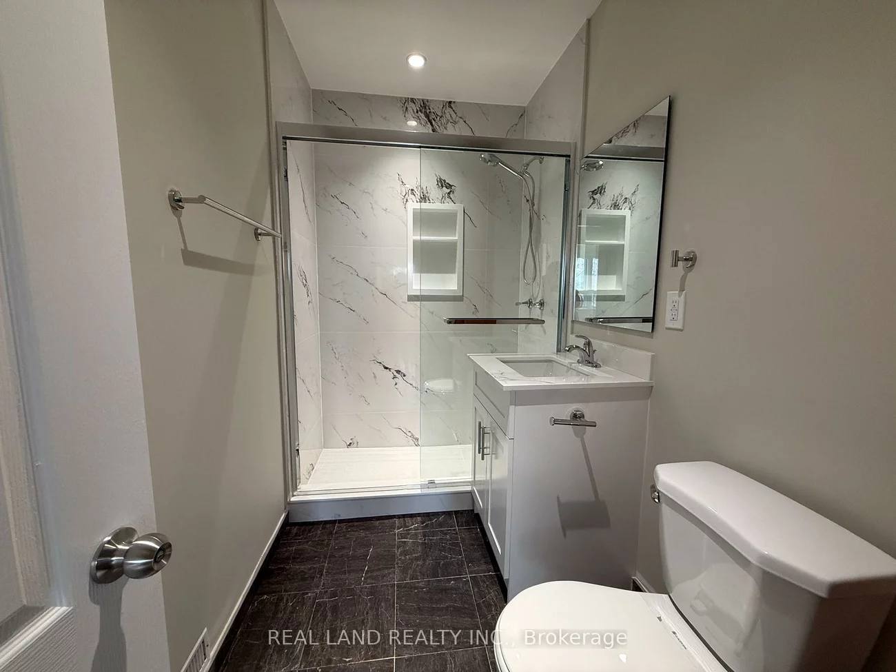 220, Millard, Central Newmarket, Newmarket