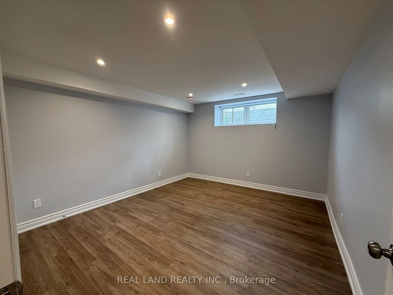 220, Millard, Central Newmarket, Newmarket