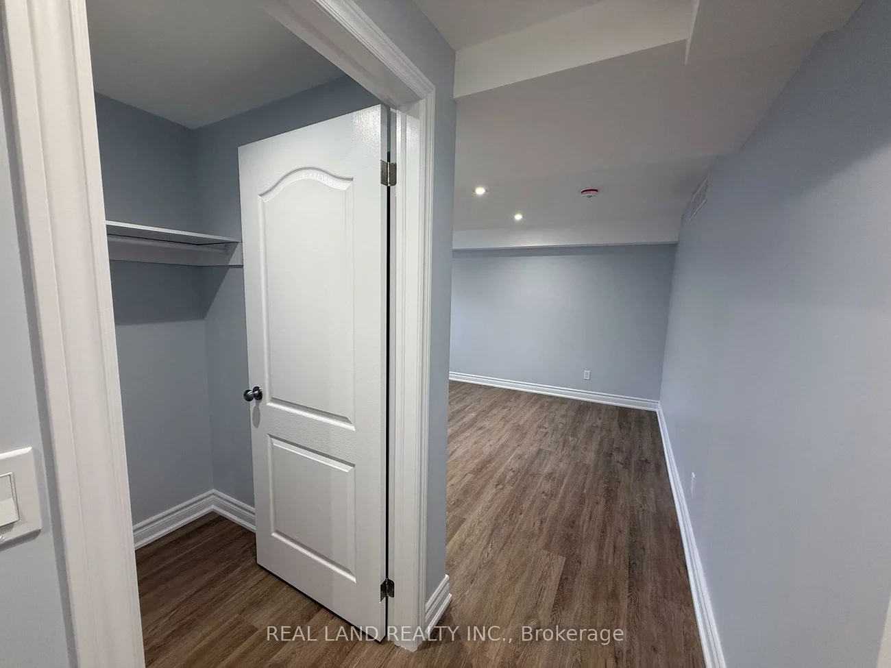 220, Millard, Central Newmarket, Newmarket