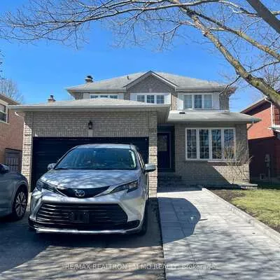 824, College Manor, Gorham-College Manor, Newmarket