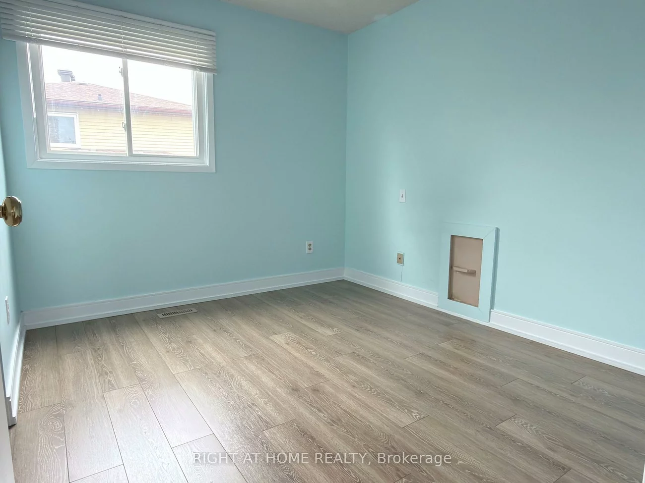 106, Carlson, Gorham-College Manor, Newmarket