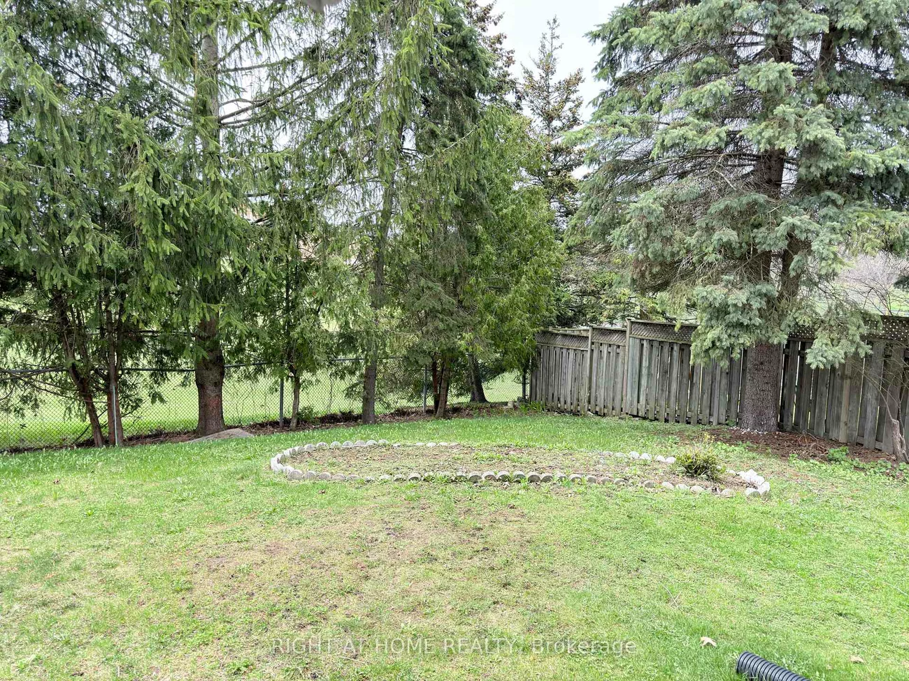 106, Carlson, Gorham-College Manor, Newmarket