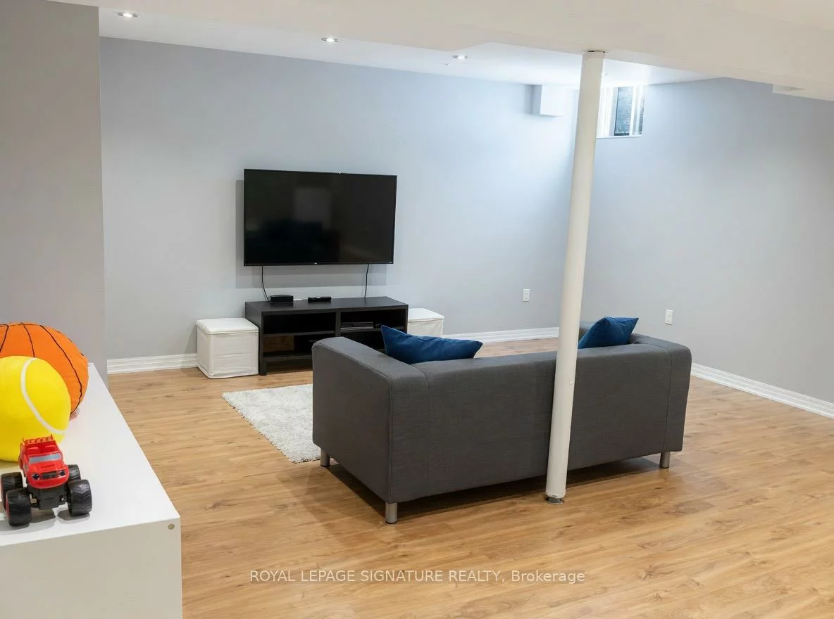 212, Chilcott, Woodland Hill, Newmarket