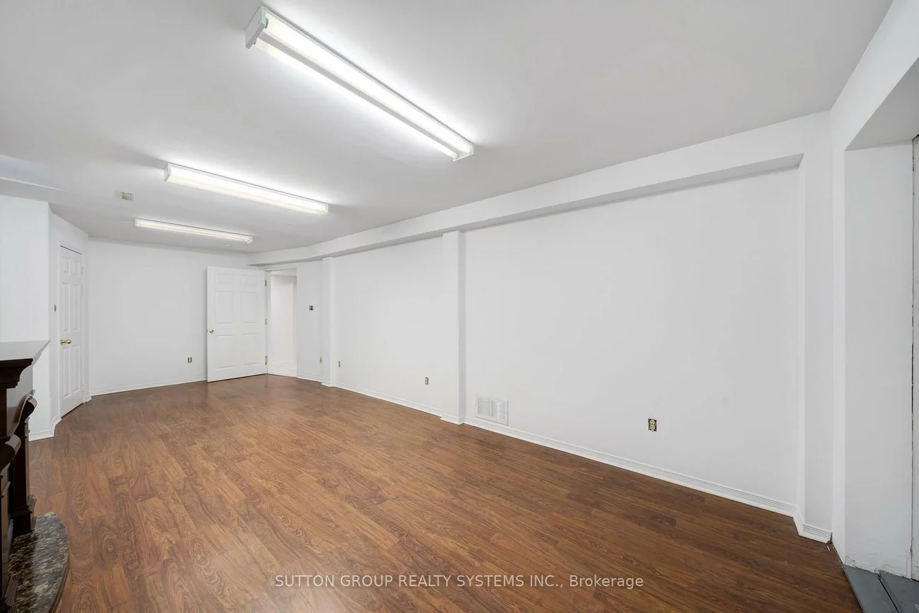 56, Ballard, Armitage, Newmarket