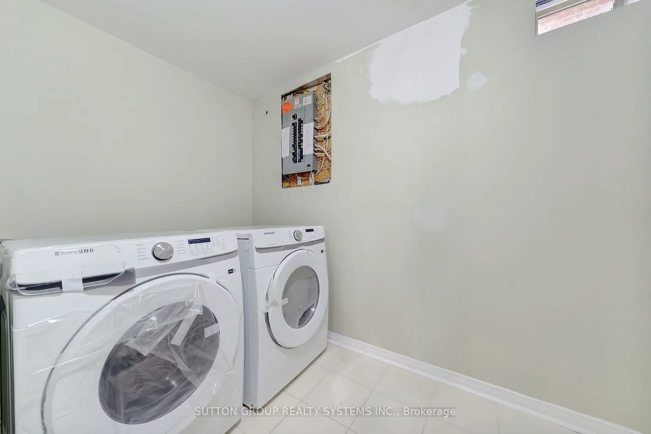 56, Ballard, Armitage, Newmarket